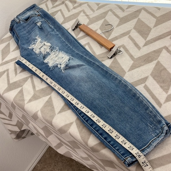 Judy Blue Light Wash High Waist Boyfriend Fit size 5/27 - Picture 12 of 13